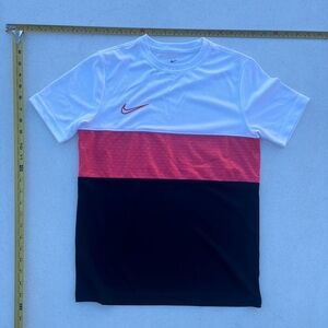 Youth Large Nike Dry-Fit Shirt